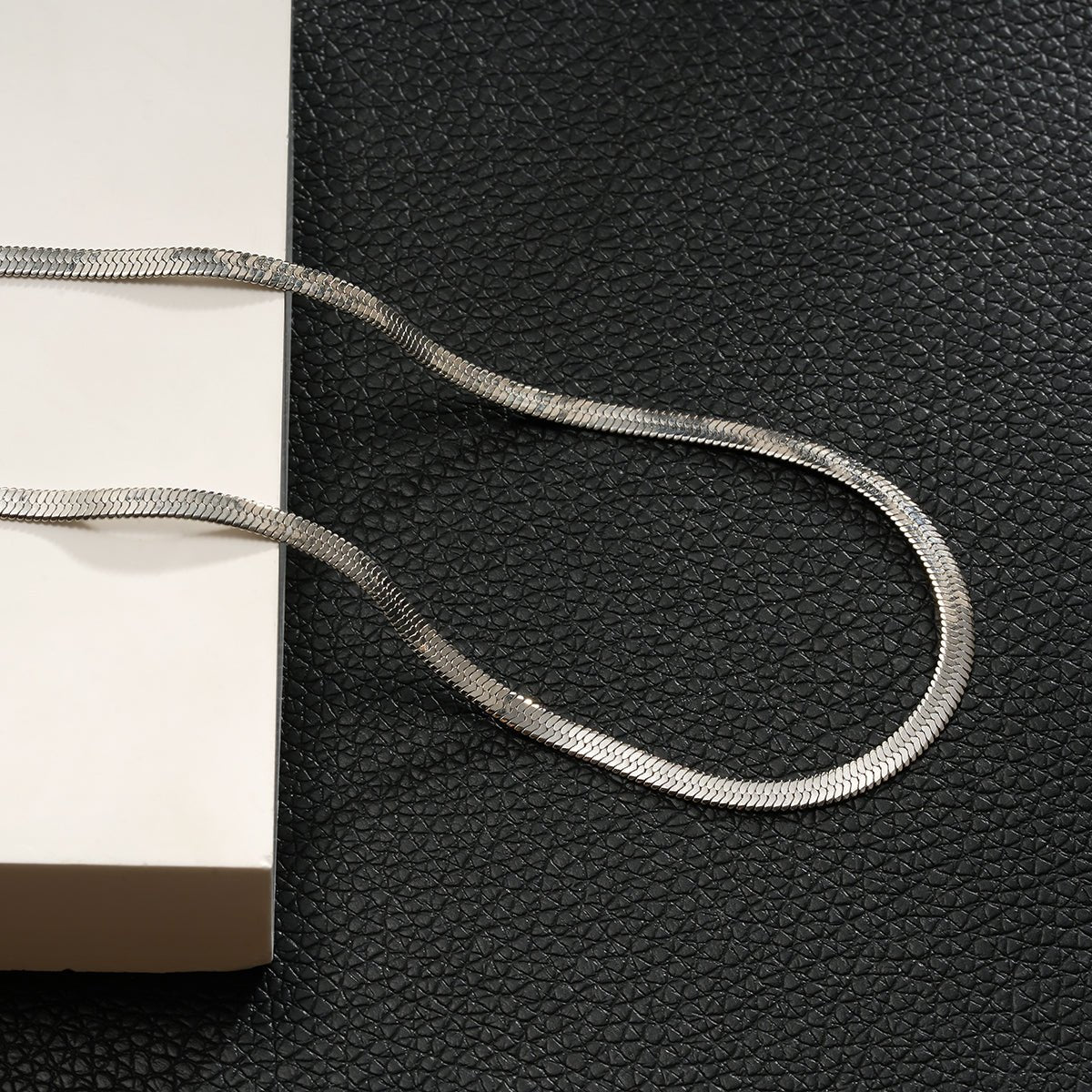 B.Chain Necklace - BlooomiT