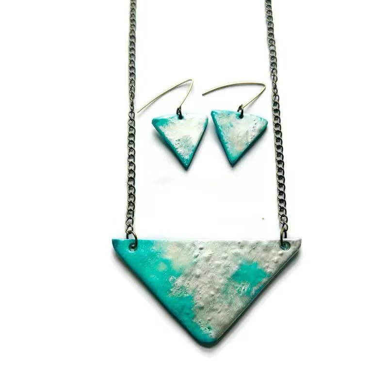 Frosted Triangle Jewel Set - BlooomiT