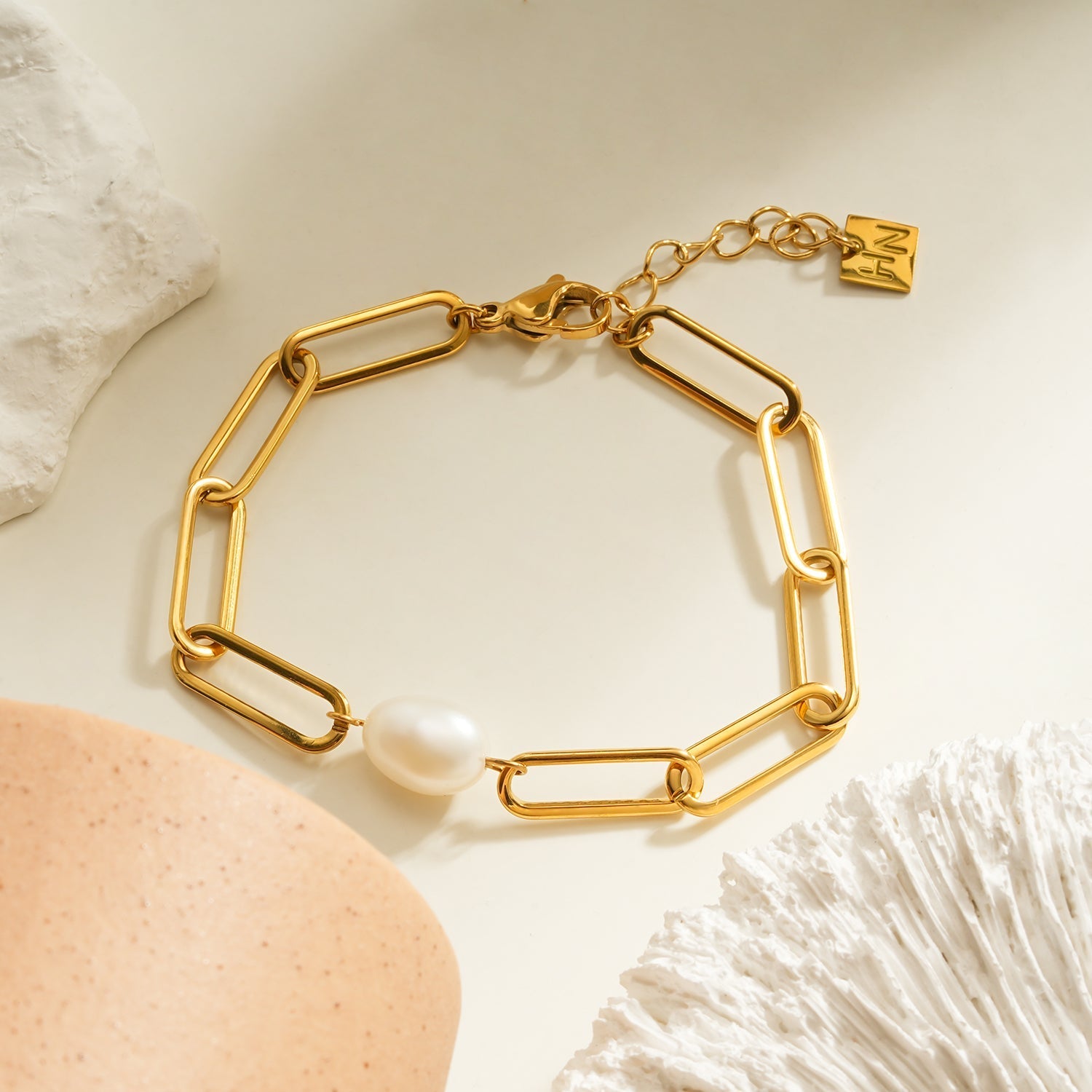 Pearl - Gold Paper Clip Chain Bracelet - BlooomiT