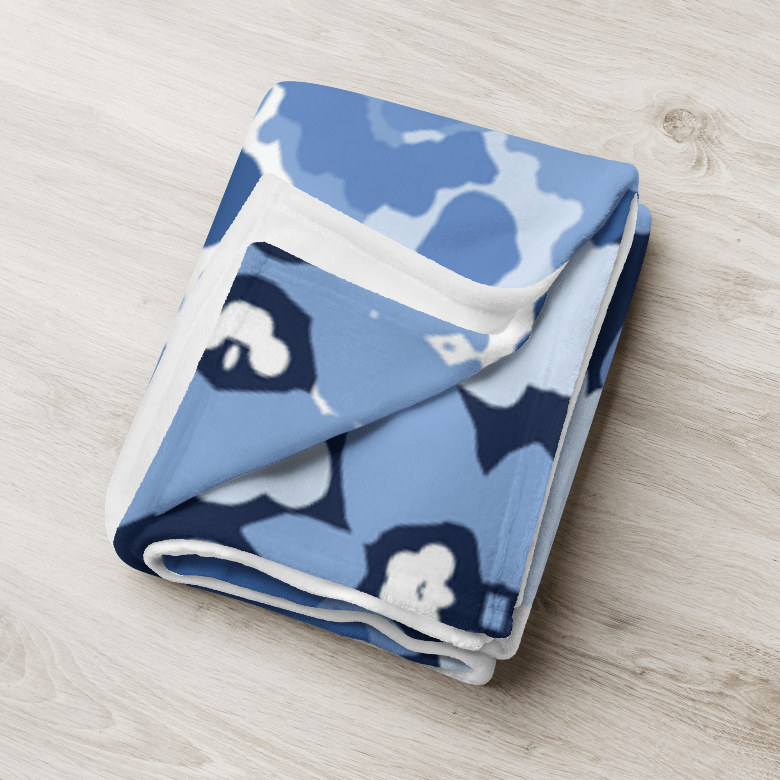 Throw Blanket by BlooomiT - BlooomiT