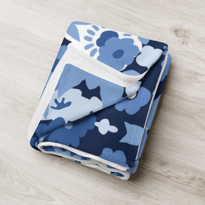 Throw Blanket by BlooomiT - BlooomiT